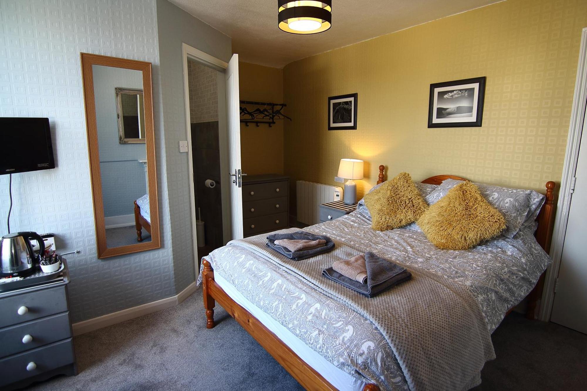Marine View Guest House เวอร์ทิง ภายนอก รูปภาพ